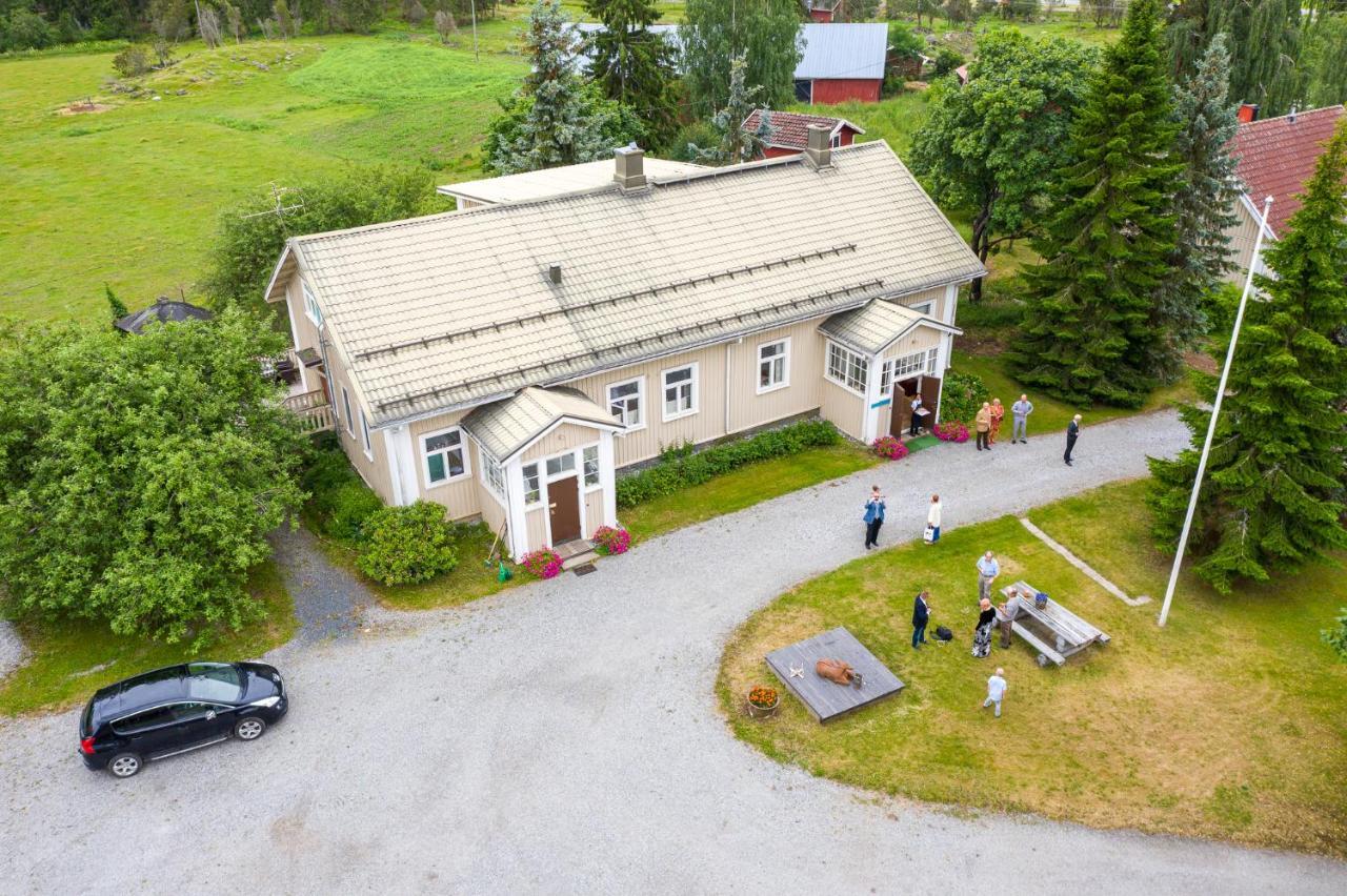 Ellilaen Kievari Toijala Kültér fotó